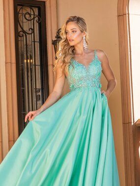 New Mint Sleeveless Long Prom Dress w/ Floral Motif & Layered Skirt DQ 4326